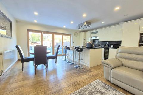 3 bedroom semi-detached house for sale, Vine Road, Green Street Green, Kent, BR6