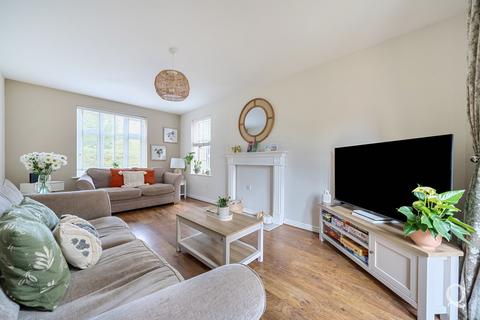 3 bedroom semi-detached house for sale, Hargraves Road, Sittingbourne, Kent, ME10