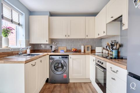 3 bedroom semi-detached house for sale, Hargraves Road, Sittingbourne, Kent, ME10