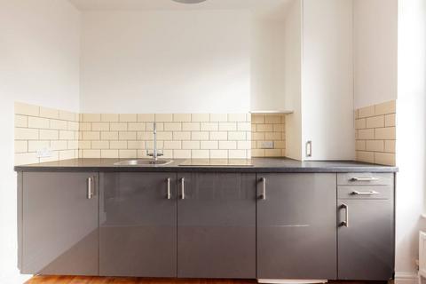 1 bedroom flat to rent, Essex Road, Angel, London, N1