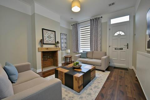 2 bedroom terraced house to rent, Hughenden Road, Norwich NR1