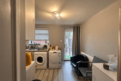 1 bedroom in a house share to rent, Seymour Place, Peterborough, PE4