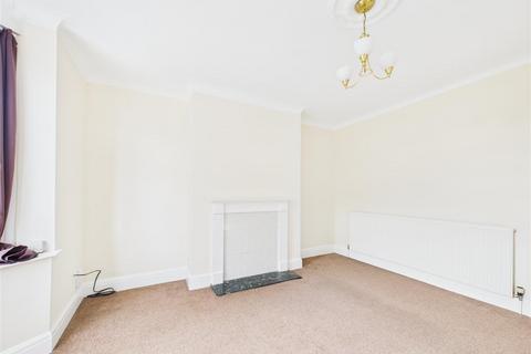 3 bedroom semi-detached house to rent, Laird Drive, Sheffield S6