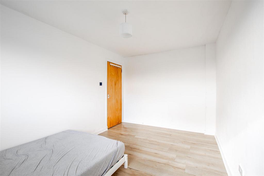 Bedroom-2.jpg