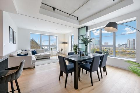 Douglass Tower, Goodluck Hope Walk, London, E14