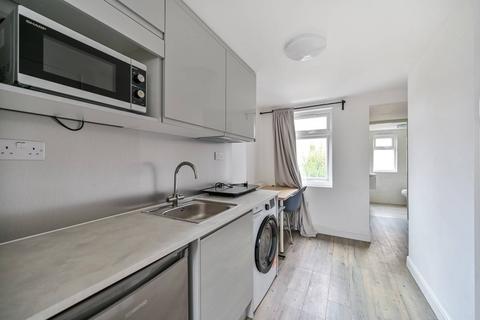 undefined, Station Road, Kingston, Kingston upon Thames, KT2