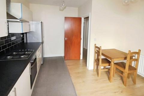 2 bedroom flat to rent, Richmond Road, Cardiff, CF24
