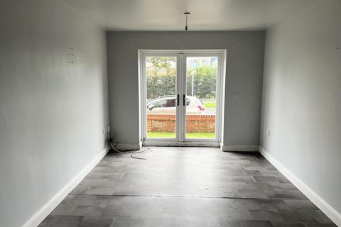 1 bedroom flat for sale, Langdale Gardens, Blackpool FY4