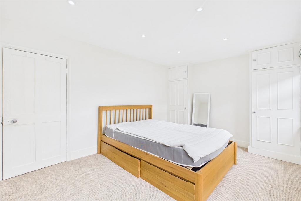House in London - View 4