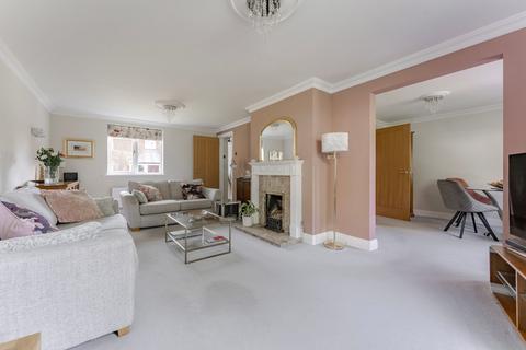 4 bedroom detached house for sale, Admirals Garden, Hingham