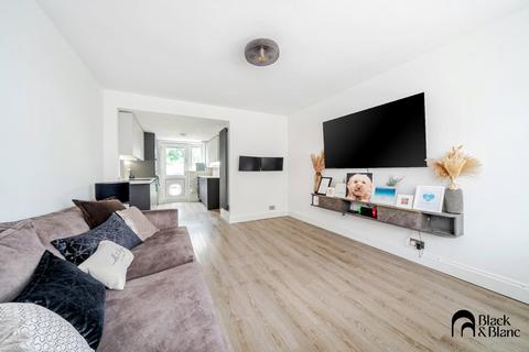 2 bedroom maisonette for sale, Chamberlain Crescent, West Wickham, BR4