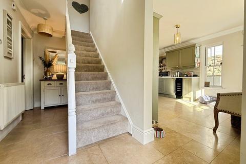 4 bedroom detached house for sale, Station Road, Abergavenny NP7