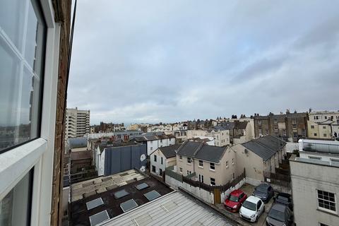 Studio to rent, Norfolk Square, Brighton BN1