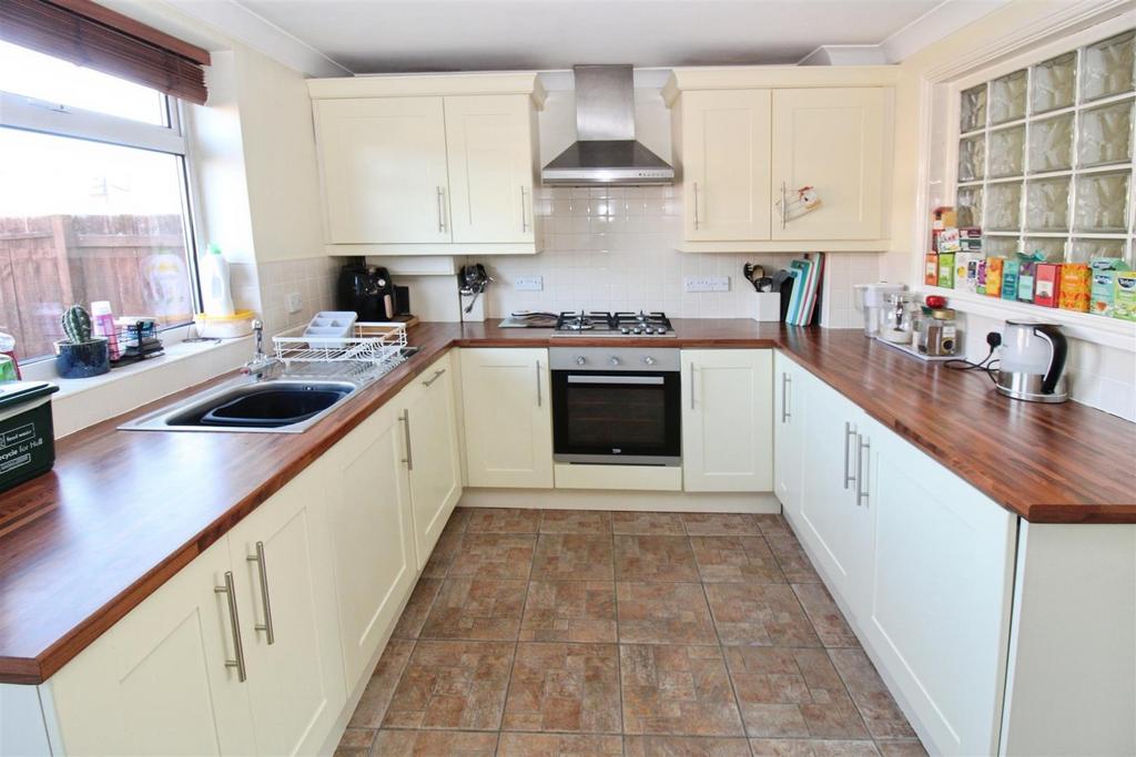 Fitted Kitchen