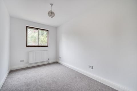 2 bedroom flat for sale, Albemarle Road, Beckenham, BR3
