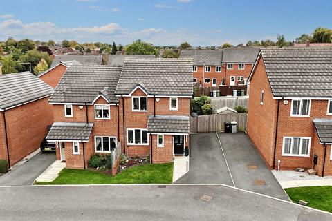 3 bedroom semi-detached house for sale, Well Close, Shavington, CW2
