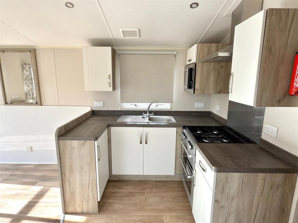 Kitchen Area.jpg