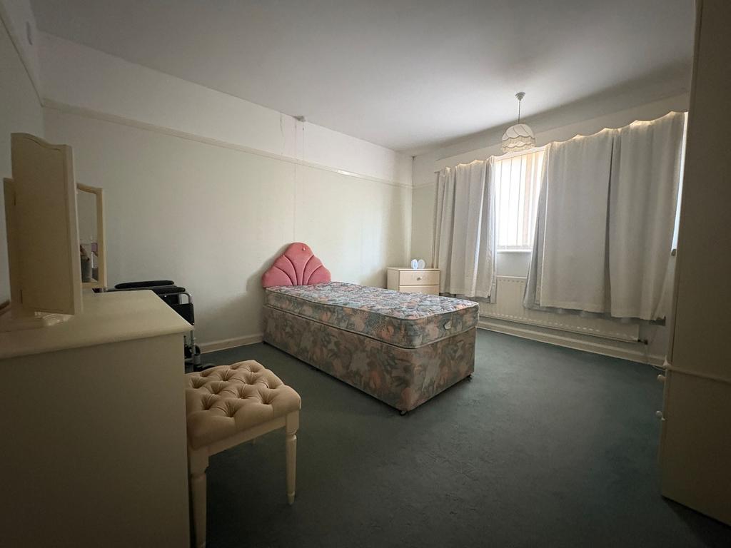 Front Bedroom