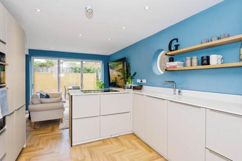 4 bedroom house for sale, Dover Road, Kent CT14