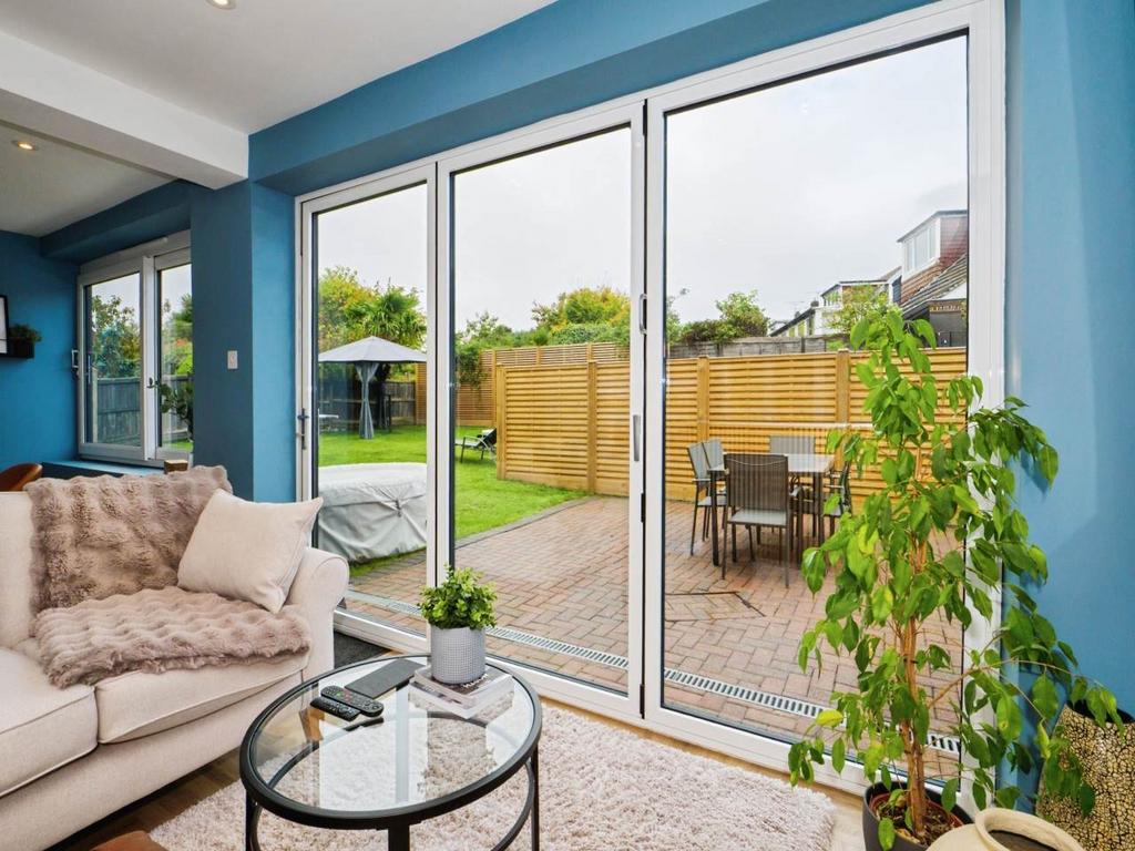 Open Plan - Sitting