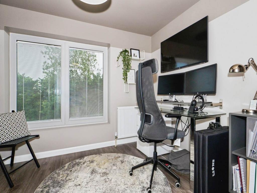 Bedroom 4-Study