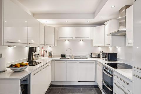 2 bedroom apartment for sale, Anchorage Point, Cuba Street, London, E14