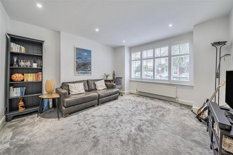 undefined, Geneva Road, Kingston Upon Thames