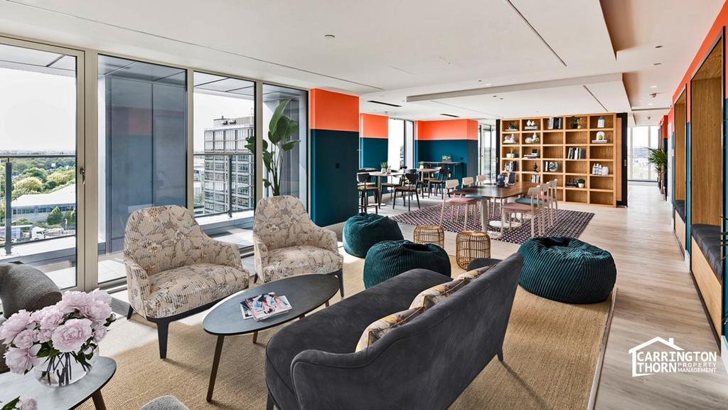 Sky lounge2
