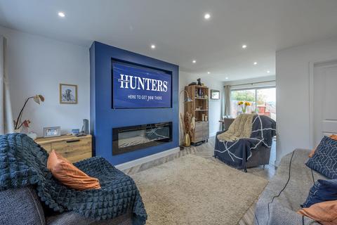 3 bedroom semi-detached house for sale, Arundel Road, Stourbridge, DY8 5EQ