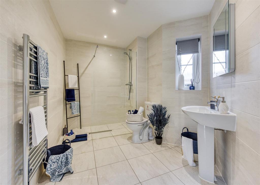 28 Cobham Close-07.jpg