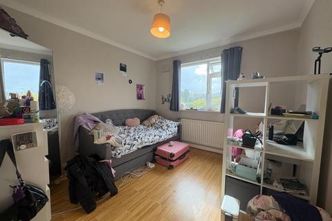3 bedroom house to rent, Sevenoaks Road, Brockley, London, SE4