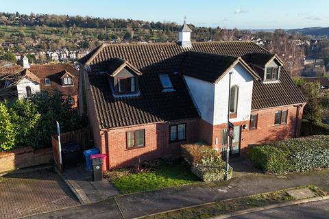 undefined, Garratts Way, High Wycombe, HP13 5BX