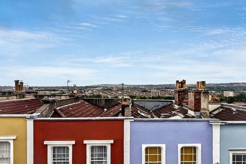 undefined, 7 Southernhay Crescent, Cliftonwood, Bristol BS8 4TT