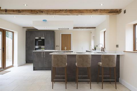2 bedroom barn conversion for sale, Fallon Court, Tanworth-In-Arden