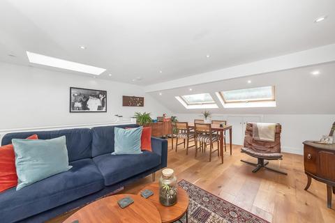 2 bedroom flat for sale, Lordship Lane, East Dulwich, London, SE22