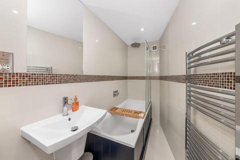 2 bedroom flat for sale, Lordship Lane, East Dulwich, London, SE22