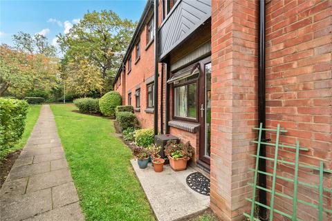 2 bedroom apartment for sale, Buckingham Close, Ealing