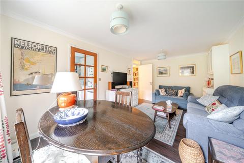 2 bedroom apartment for sale, Buckingham Close, Ealing