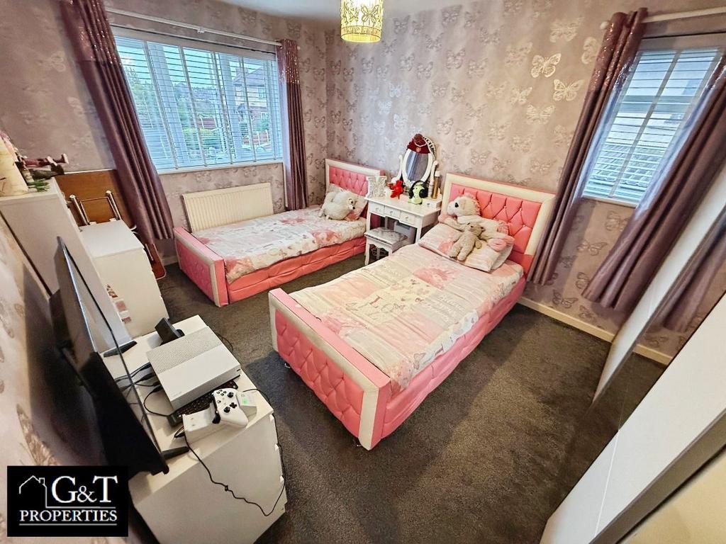 Second bedroom