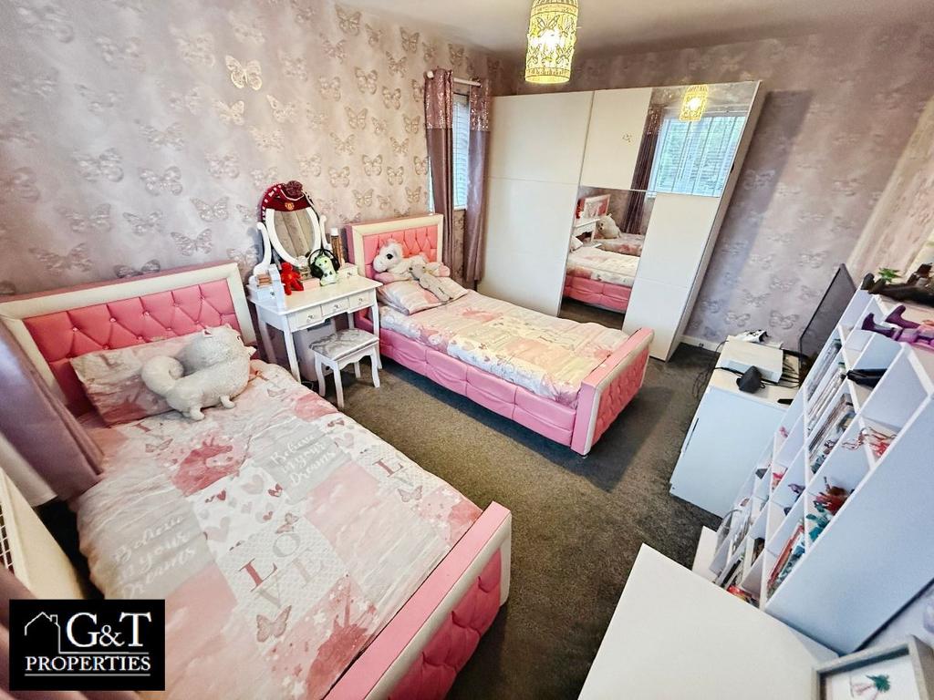 Second bedroom