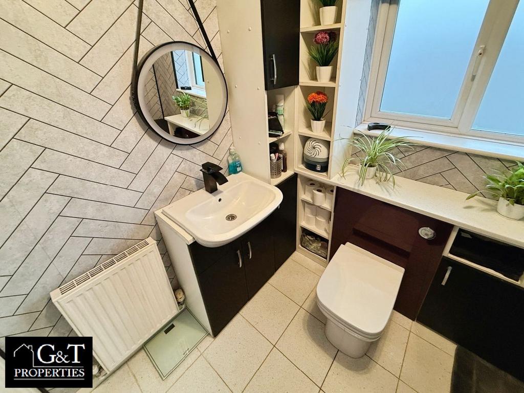 Family bathroom