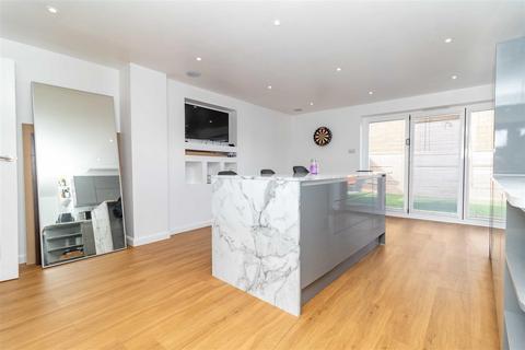 undefined, Newtimber Avenue, Goring-By-Sea