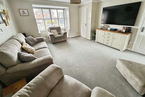 4 bedroom detached house for sale, Kinver Road, Winshill, Burton-on-Trent, DE15