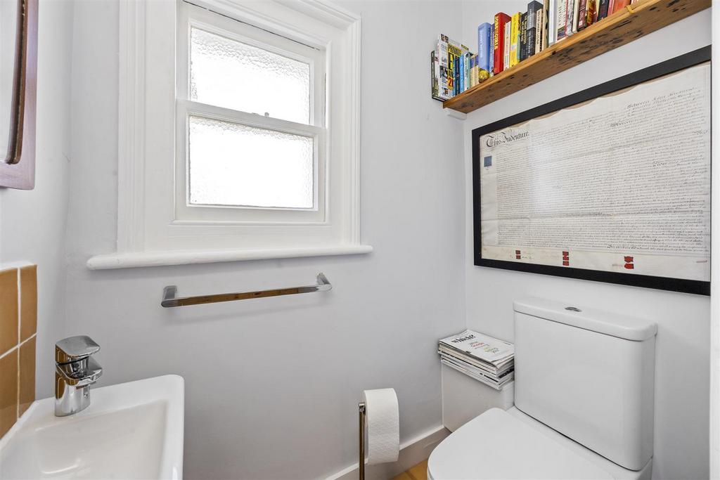 Ambrose Place, 4 4a-015.JPG