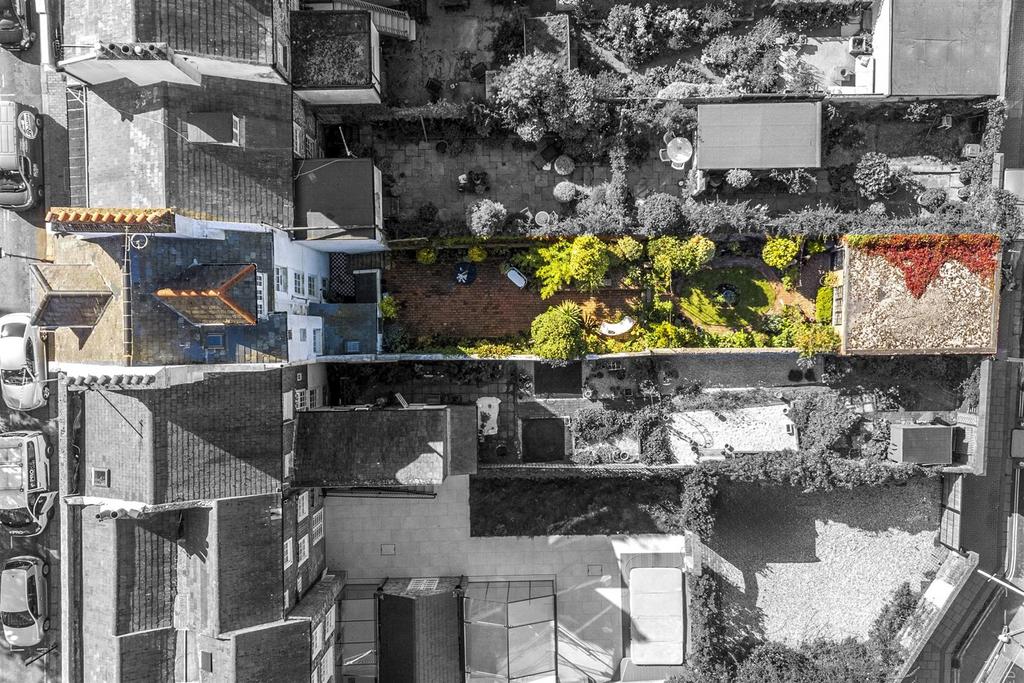 Ambrose Place, 4 4a-029.JPG