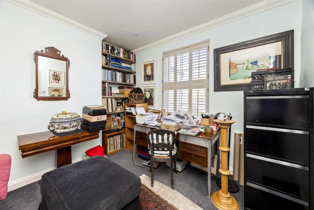 Ambrose Place, 4 4a-012.JPG