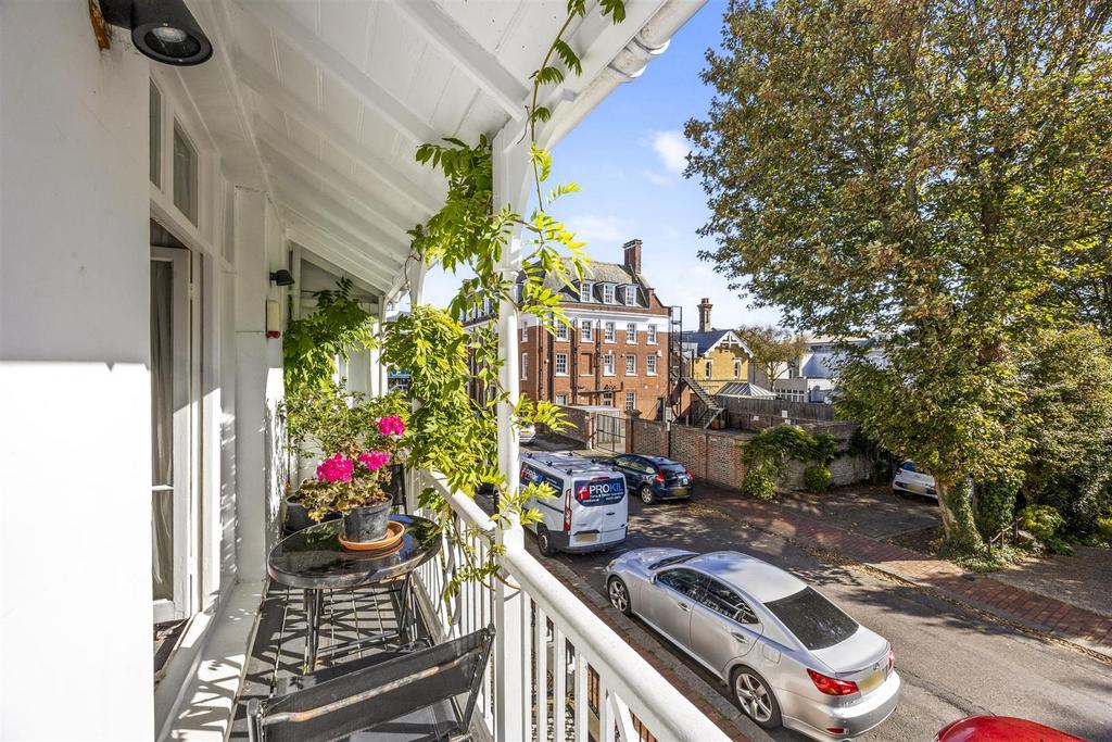Ambrose Place, 4 4a-014.JPG