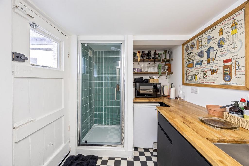 Ambrose Place, 4 4a-001.JPG