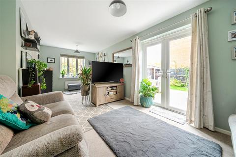 3 bedroom detached house for sale, Appledine Way, Bedford