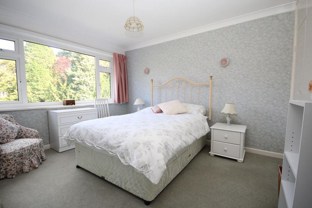 Apartment in Bournemouth - More